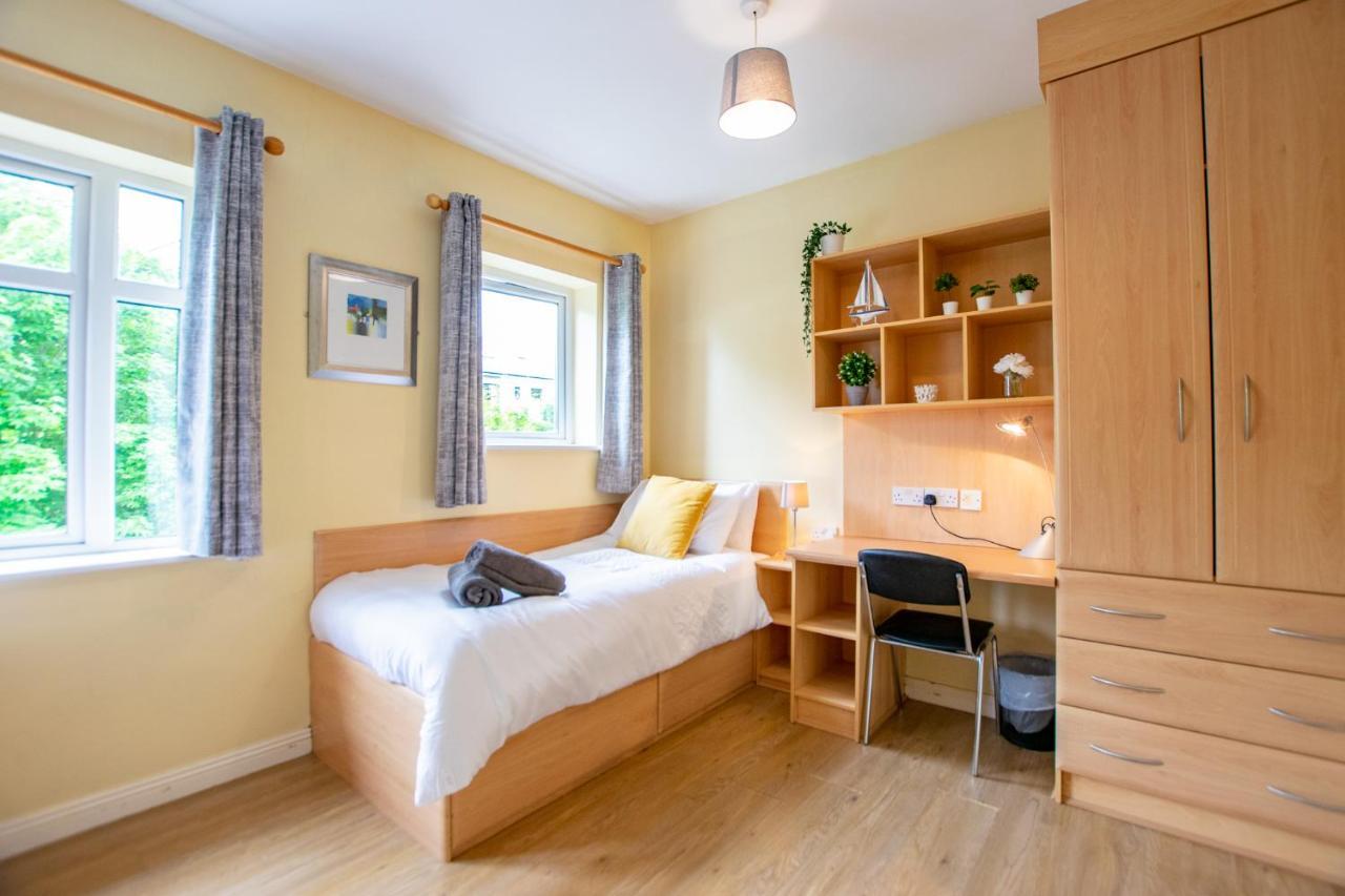 126 - Gort Na Coiribe 4 Bedroom Duplex, By Shortstays Голуэй Экстерьер фото