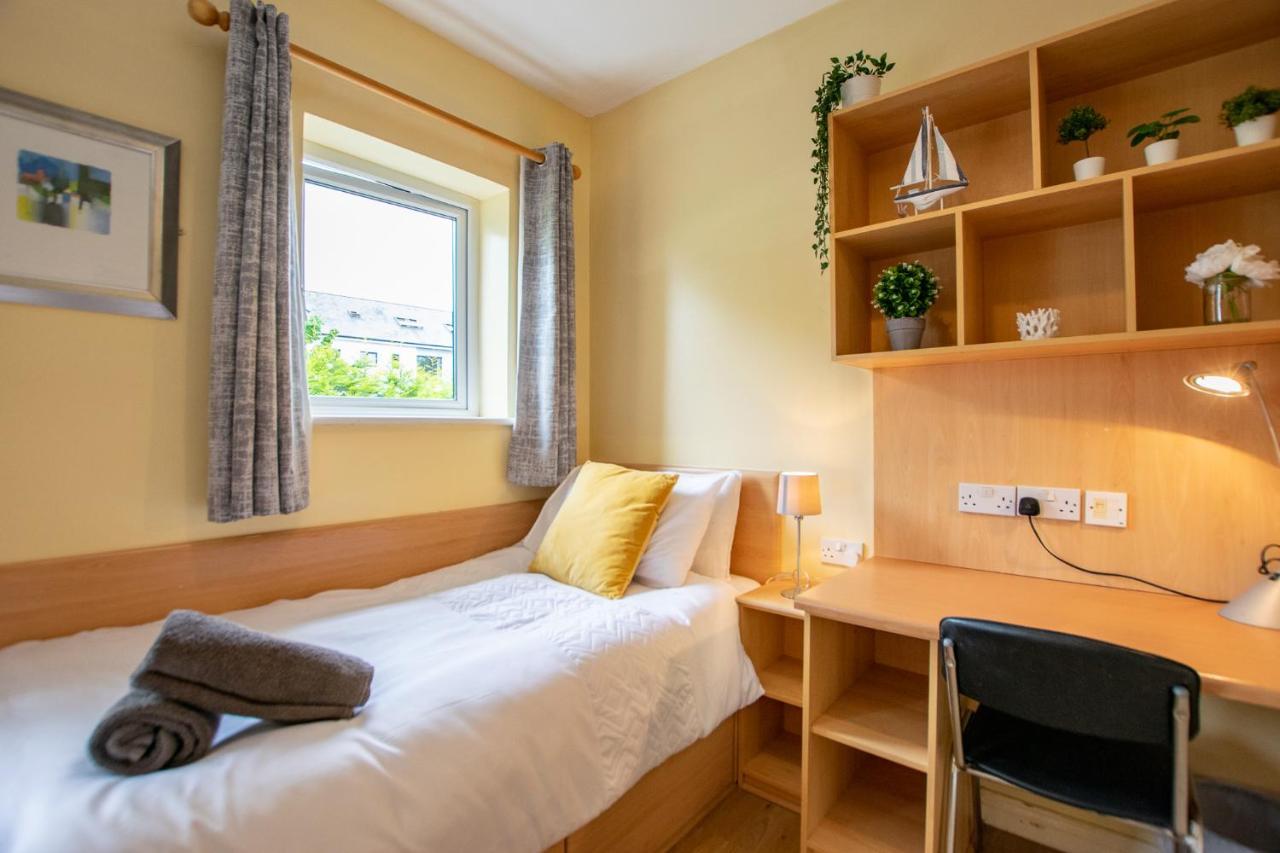 126 - Gort Na Coiribe 4 Bedroom Duplex, By Shortstays Голуэй Экстерьер фото